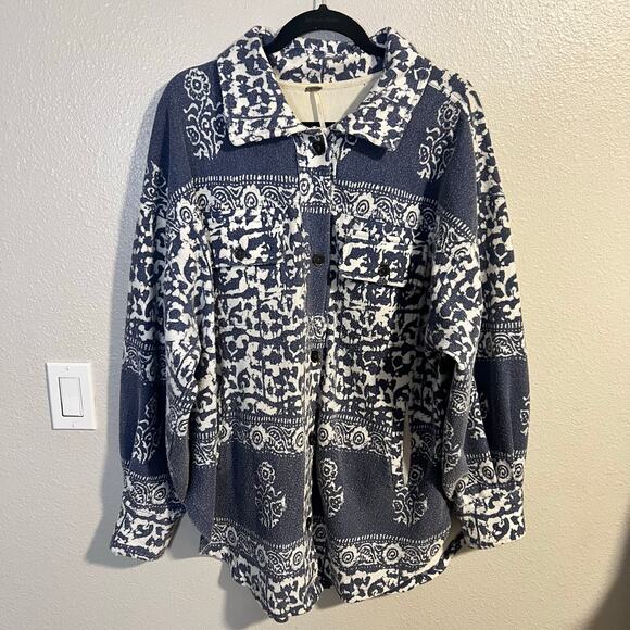 Free People Oversized Ruby Jacket Blue and White Print Shacket Size S - Picture 2 of 6